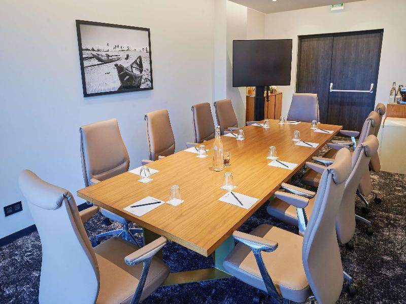 Radisson Blu Hotel Antananarivo Waterfront image