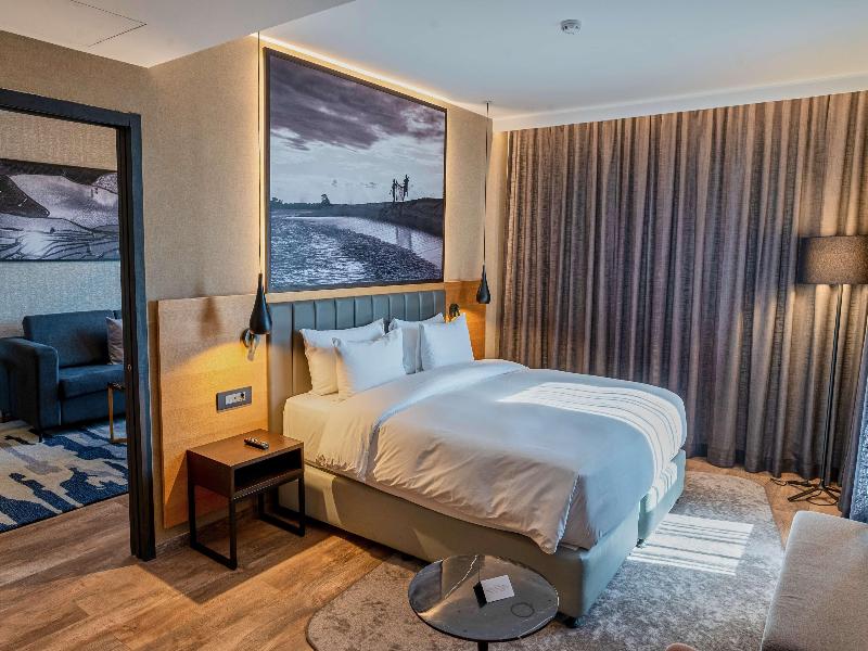 Radisson Blu Hotel Antananarivo Waterfront image