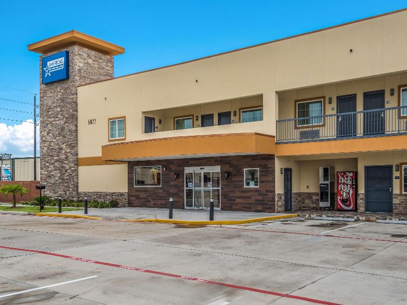 Americas Best Value Inn & Suites Houston at Hwy 6 image