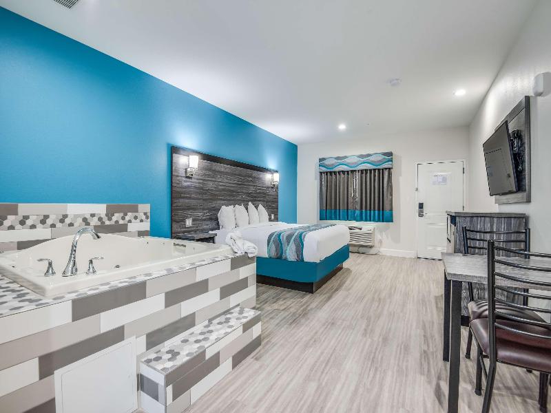 Americas Best Value Inn & Suites Houston at Hwy 6 image