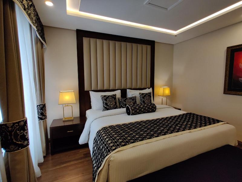 Ramada By Wyndham Lahore Gulberg II image