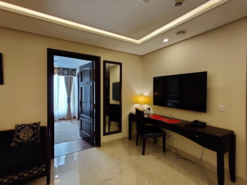 Ramada By Wyndham Lahore Gulberg II image