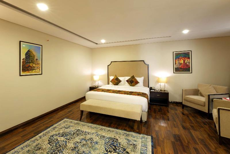 Ramada By Wyndham Lahore Gulberg II image