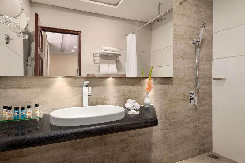 Ramada By Wyndham Lahore Gulberg II image