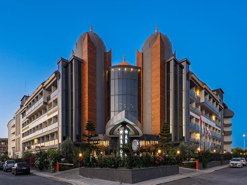 Arnor De Luxe Hotel & Spa image