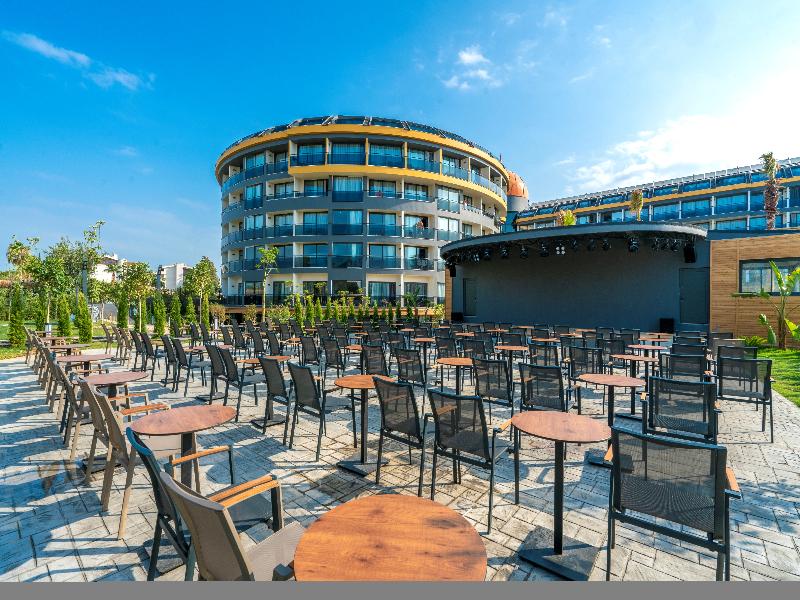 Arnor De Luxe Hotel & Spa image