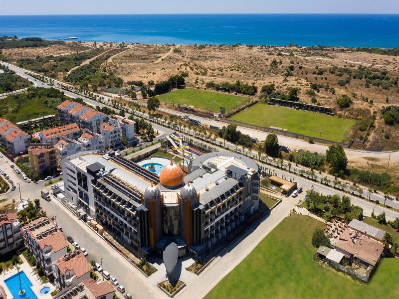 Arnor De Luxe Hotel & Spa image