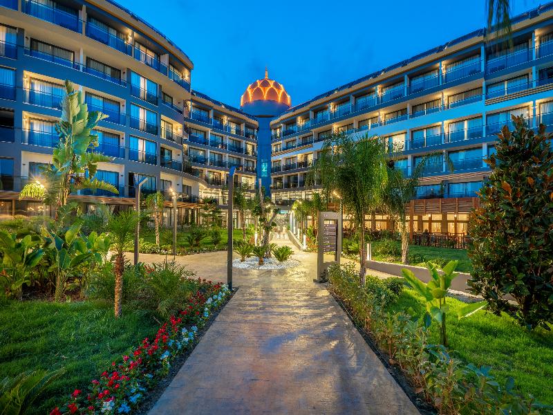 Arnor De Luxe Hotel & Spa image