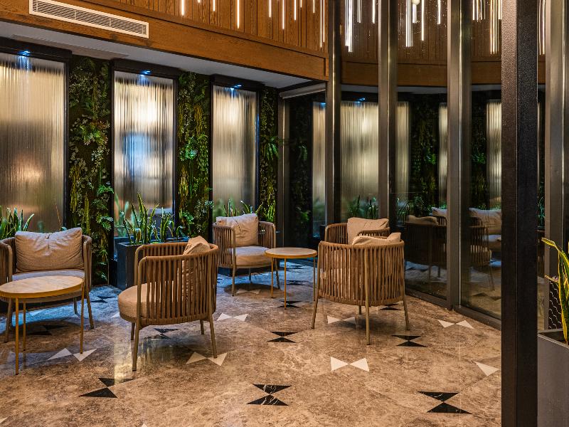 Arnor De Luxe Hotel & Spa image