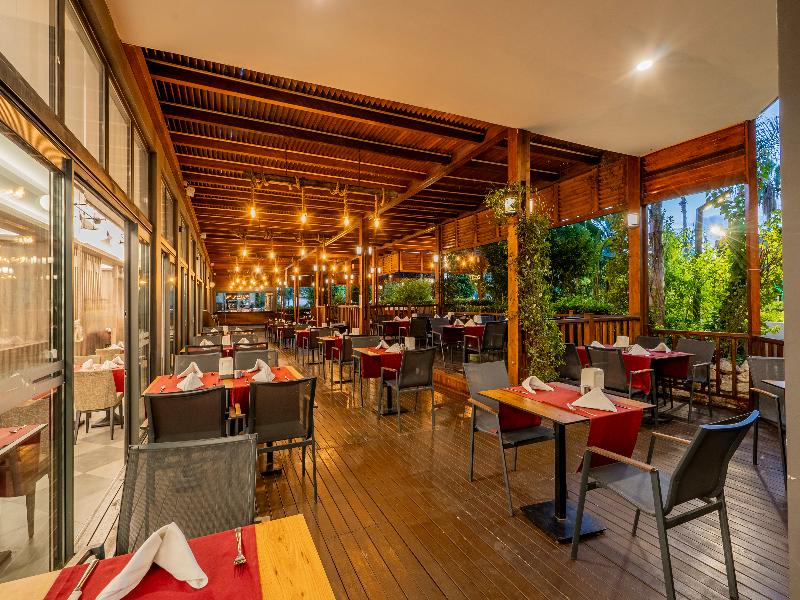 Arnor De Luxe Hotel & Spa image