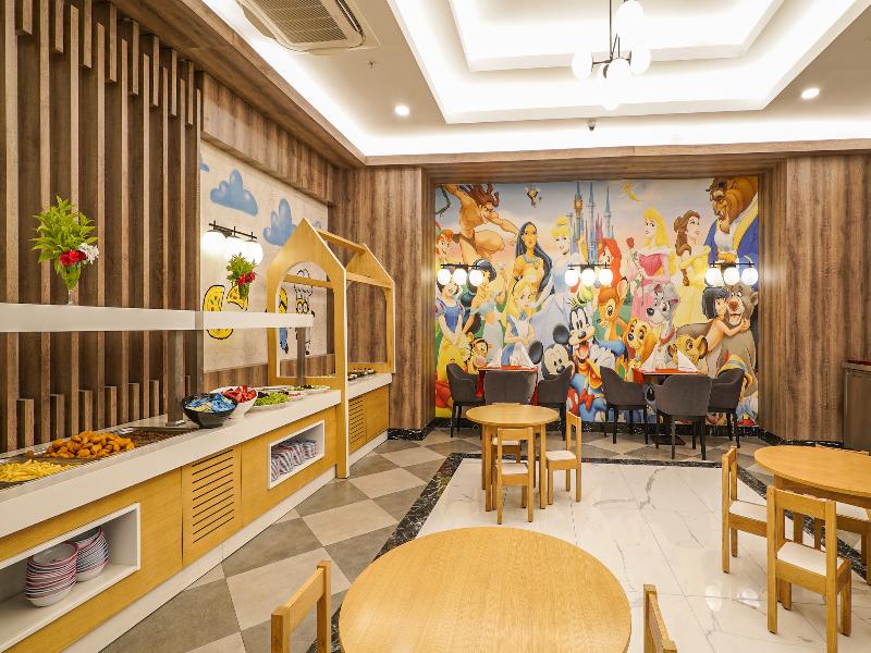 Arnor De Luxe Hotel & Spa image