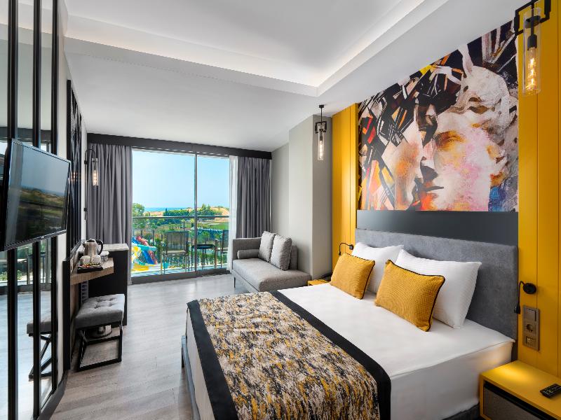 Arnor De Luxe Hotel & Spa image