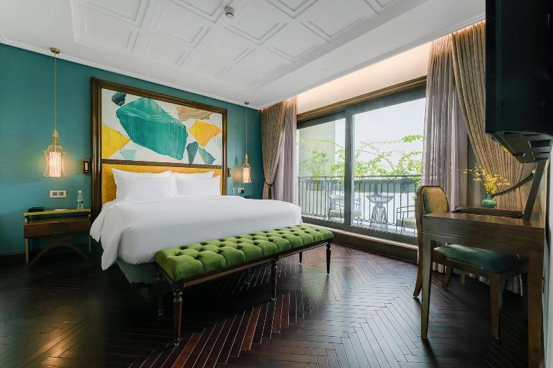 Peridot Grand Hotel And Spa By Aira image