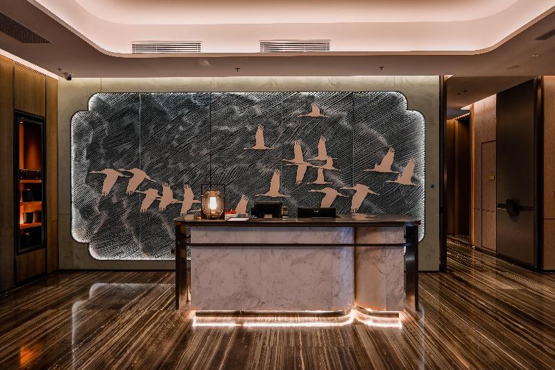 Crowne Plaza Qingdao Jinshui image