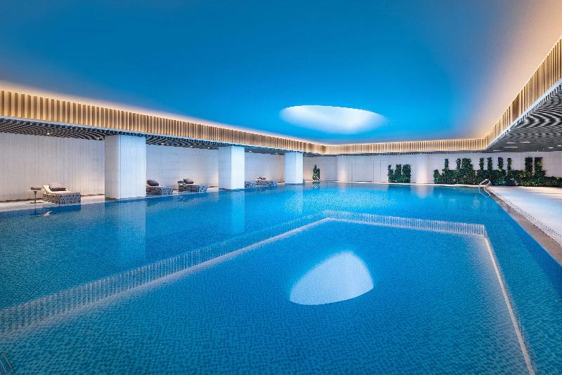 Crowne Plaza Qingdao Jinshui image