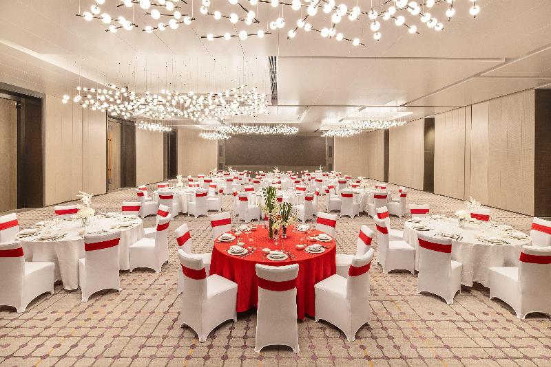 Crowne Plaza Qingdao Jinshui image