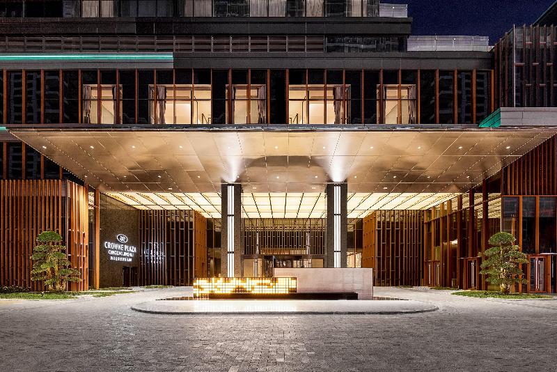 Crowne Plaza Qingdao Jinshui image