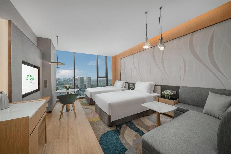 Holiday Inn Luzhou Longjian image