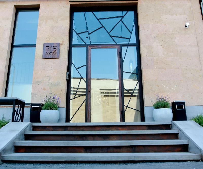 RIS Dalma Collection Yerevan image