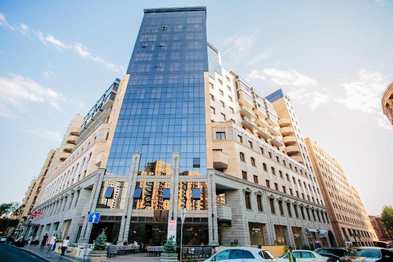 Welcome City Center Apartments image