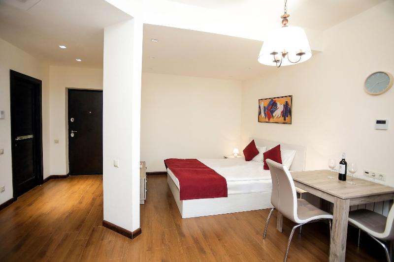 Welcome City Center Apartments image