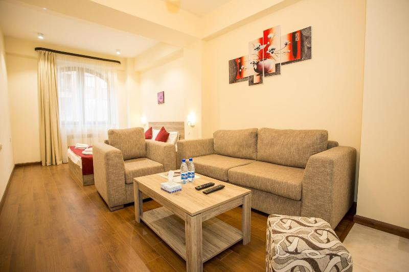 Welcome City Center Apartments image
