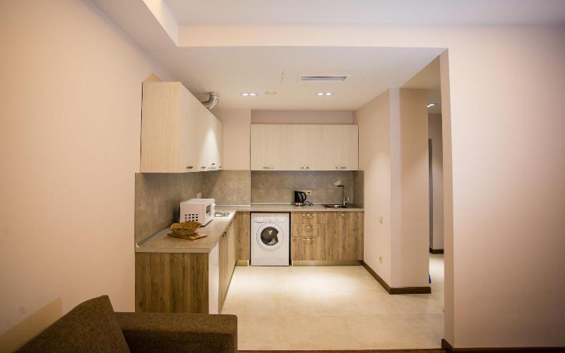 Welcome City Center Apartments image