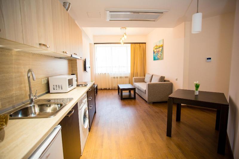 Welcome City Center Apartments image
