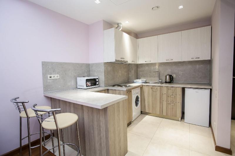 Welcome City Center Apartments image