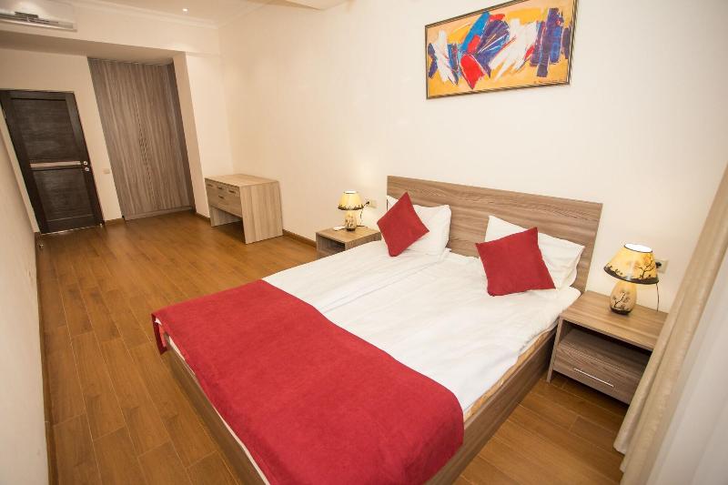 Welcome City Center Apartments image