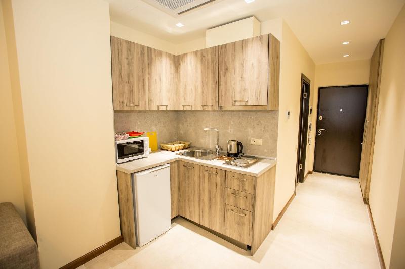 Welcome City Center Apartments image