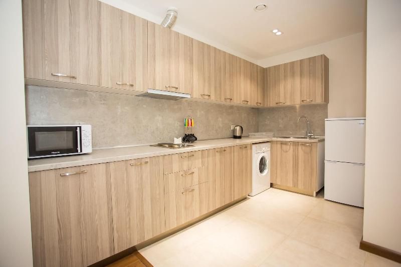 Welcome City Center Apartments image