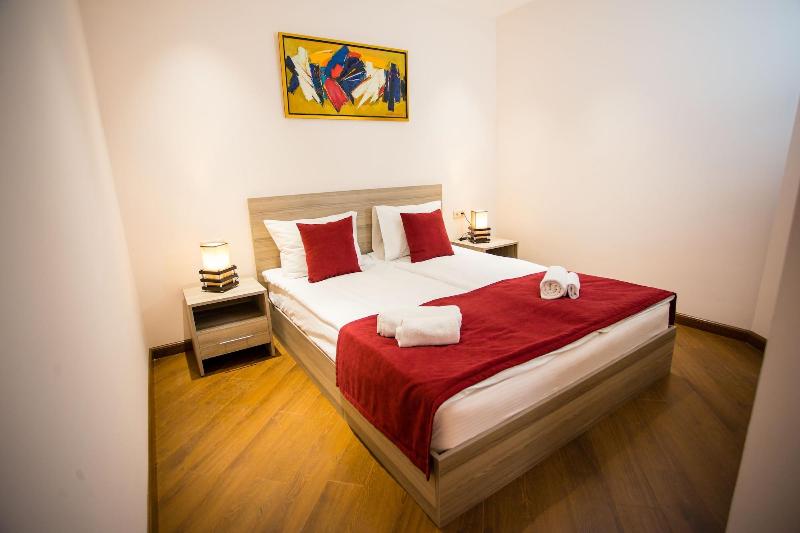 Welcome City Center Apartments image