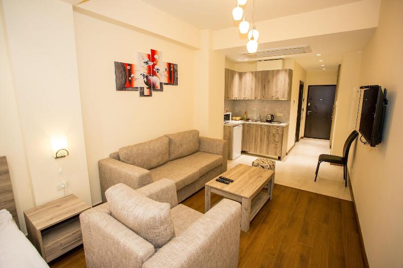Welcome City Center Apartments image