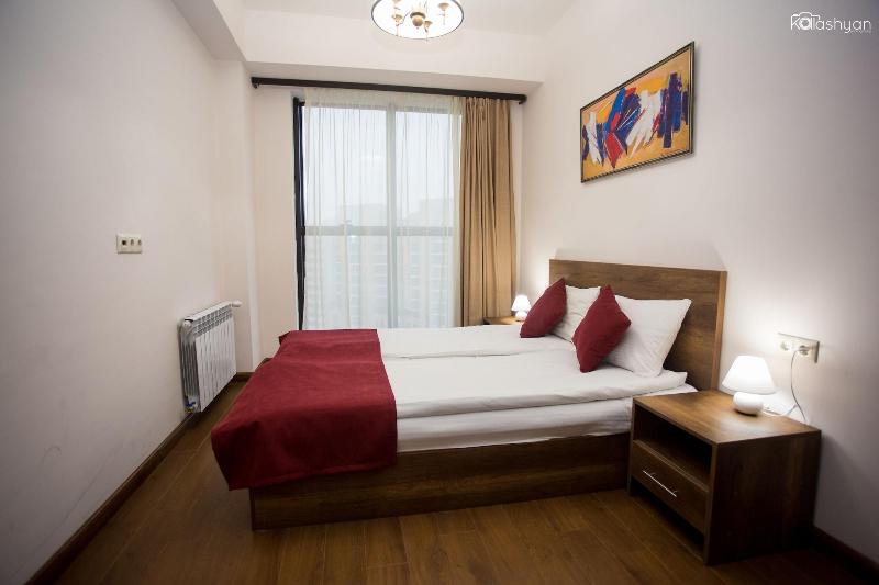Welcome City Center Apartments image