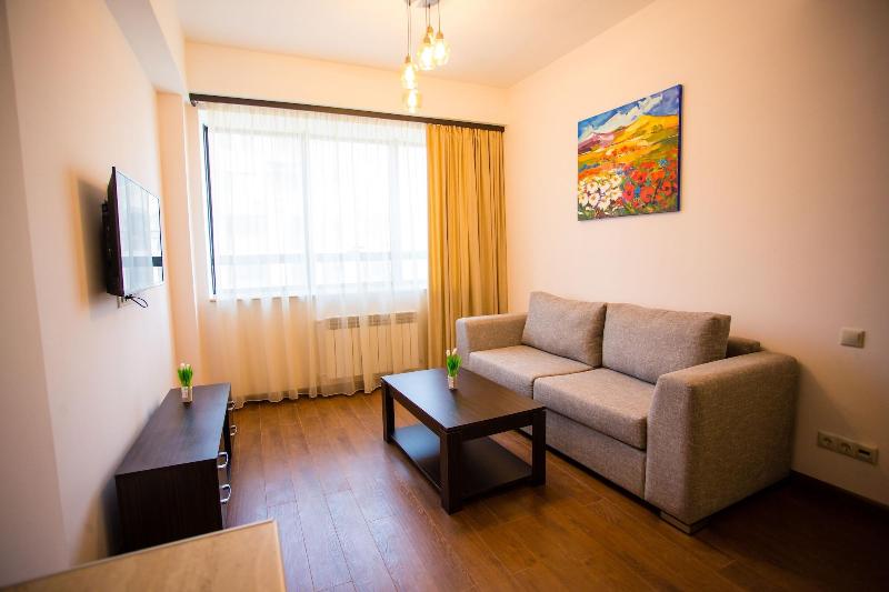 Welcome City Center Apartments image