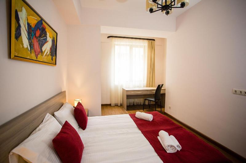 Welcome City Center Apartments image