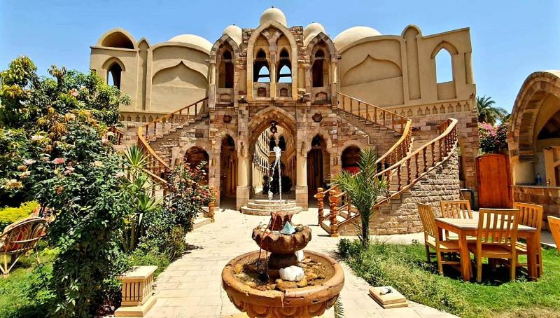 Embrace Hotel - Image 6