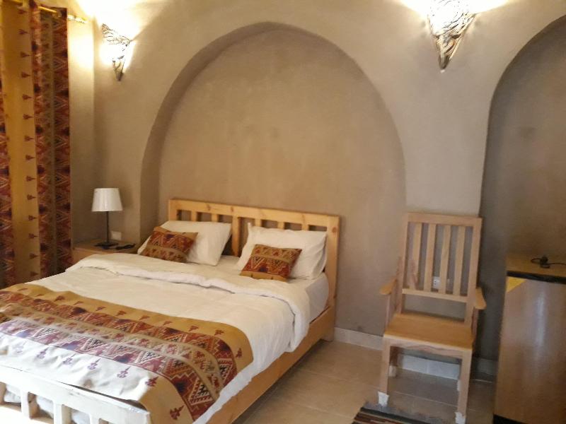 Embrace Hotel image