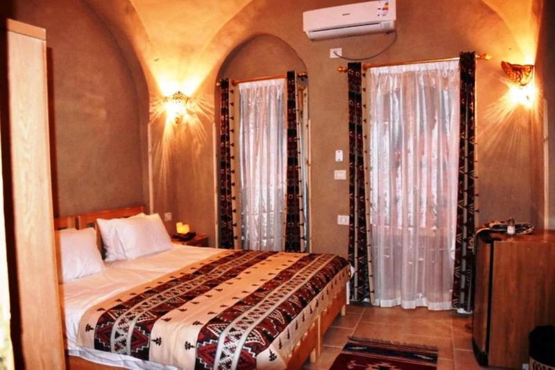 Embrace Hotel image