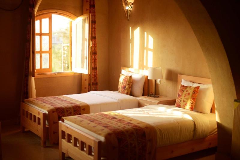 Embrace Hotel - Image 8