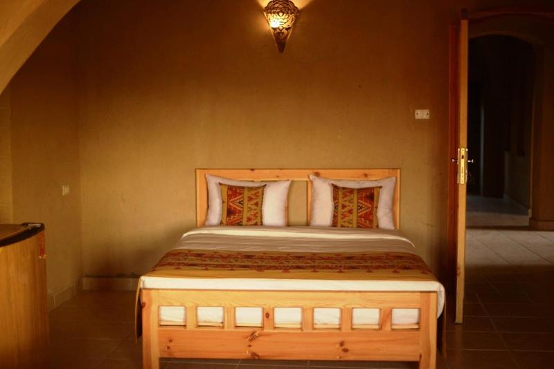 Embrace Hotel image