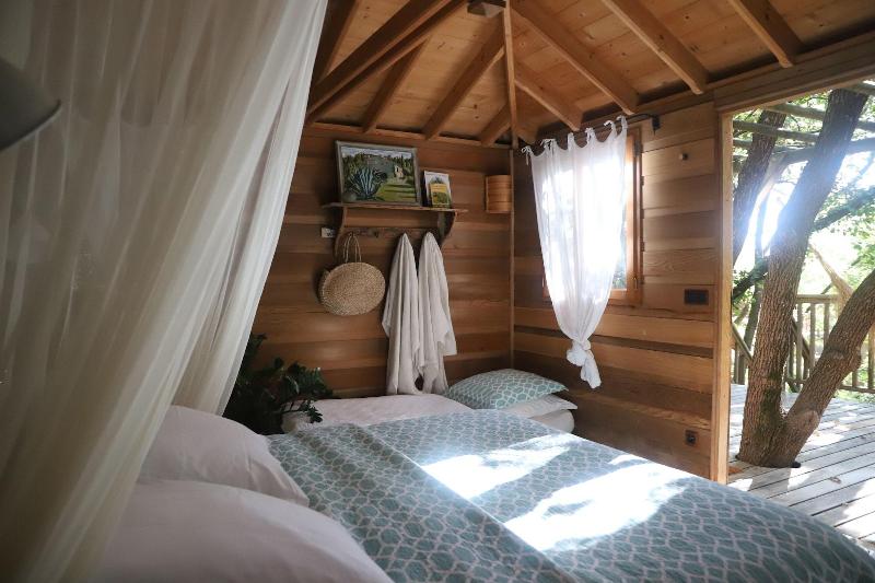 Orion Tree houses image