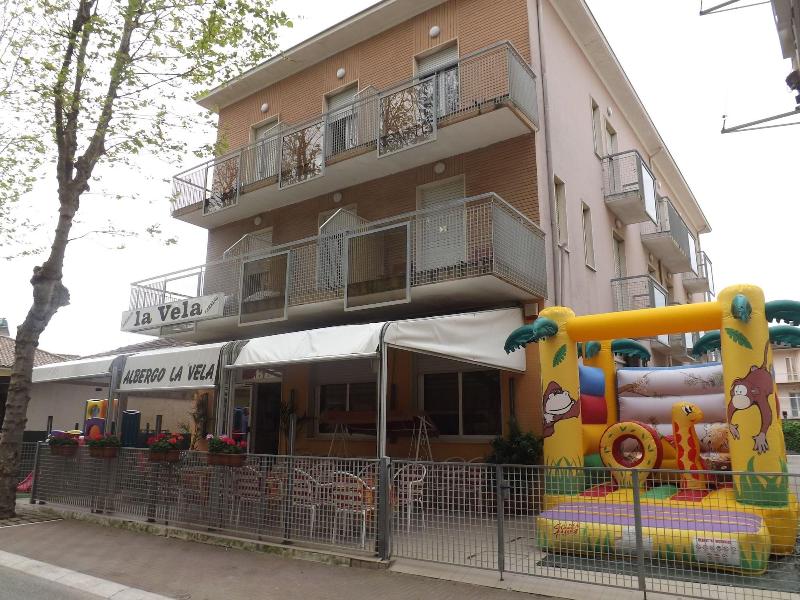 Hotel La Vela image