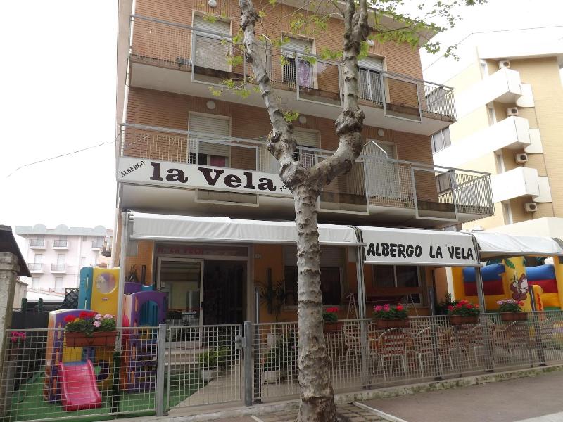 Hotel La Vela image