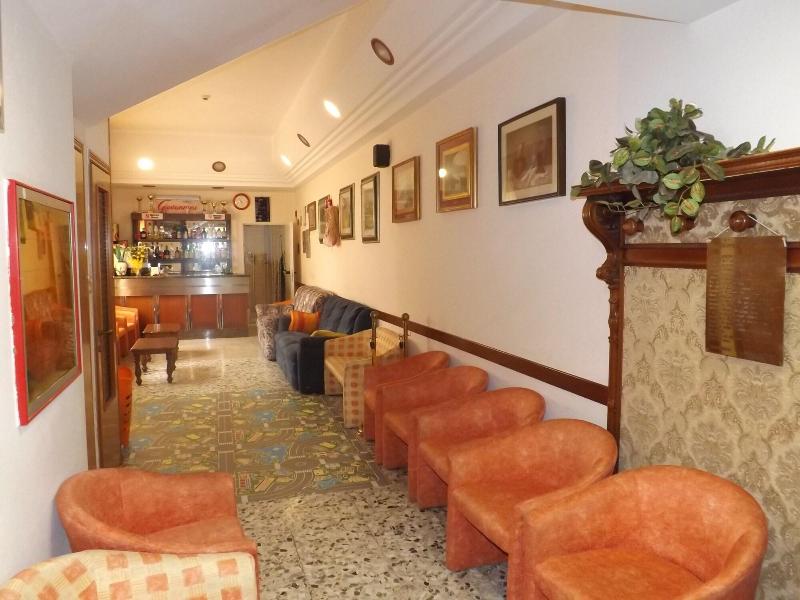 Hotel La Vela image