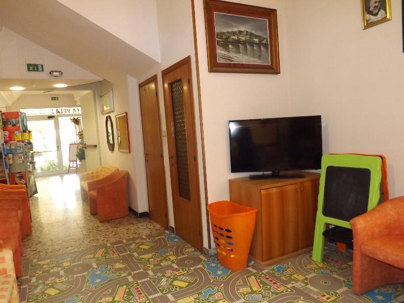 Hotel La Vela image