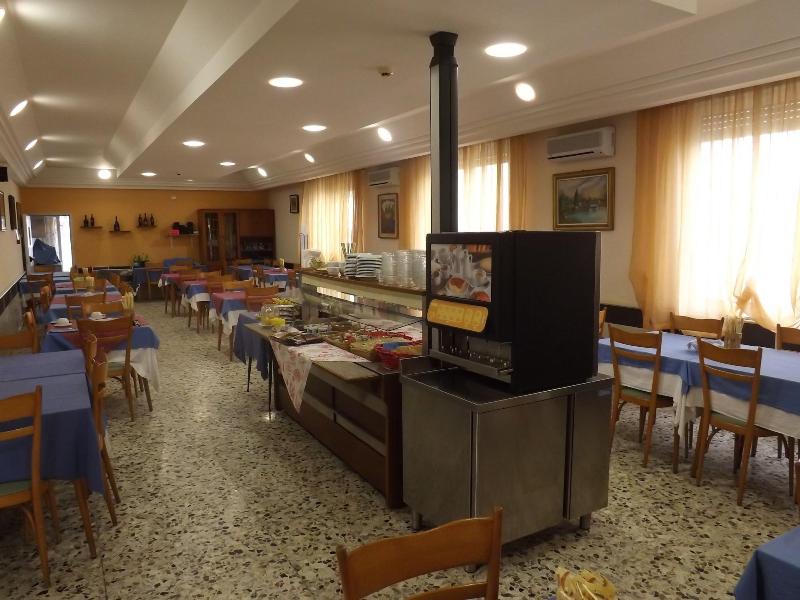 Hotel La Vela image