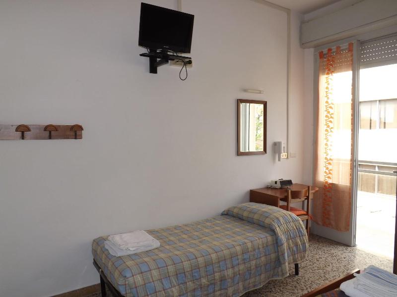 Hotel La Vela image