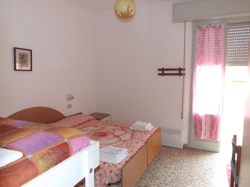 Hotel La Vela image